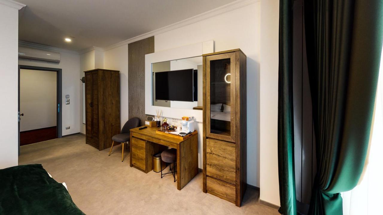 Hotel Angel Sofia Fălticeni Екстериор снимка