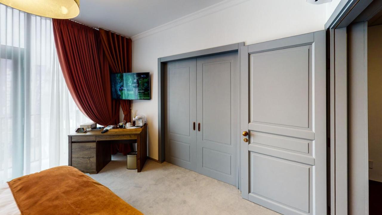 Hotel Angel Sofia Fălticeni Екстериор снимка