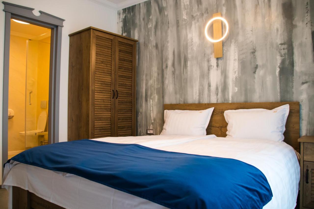 Hotel Angel Sofia Fălticeni Екстериор снимка