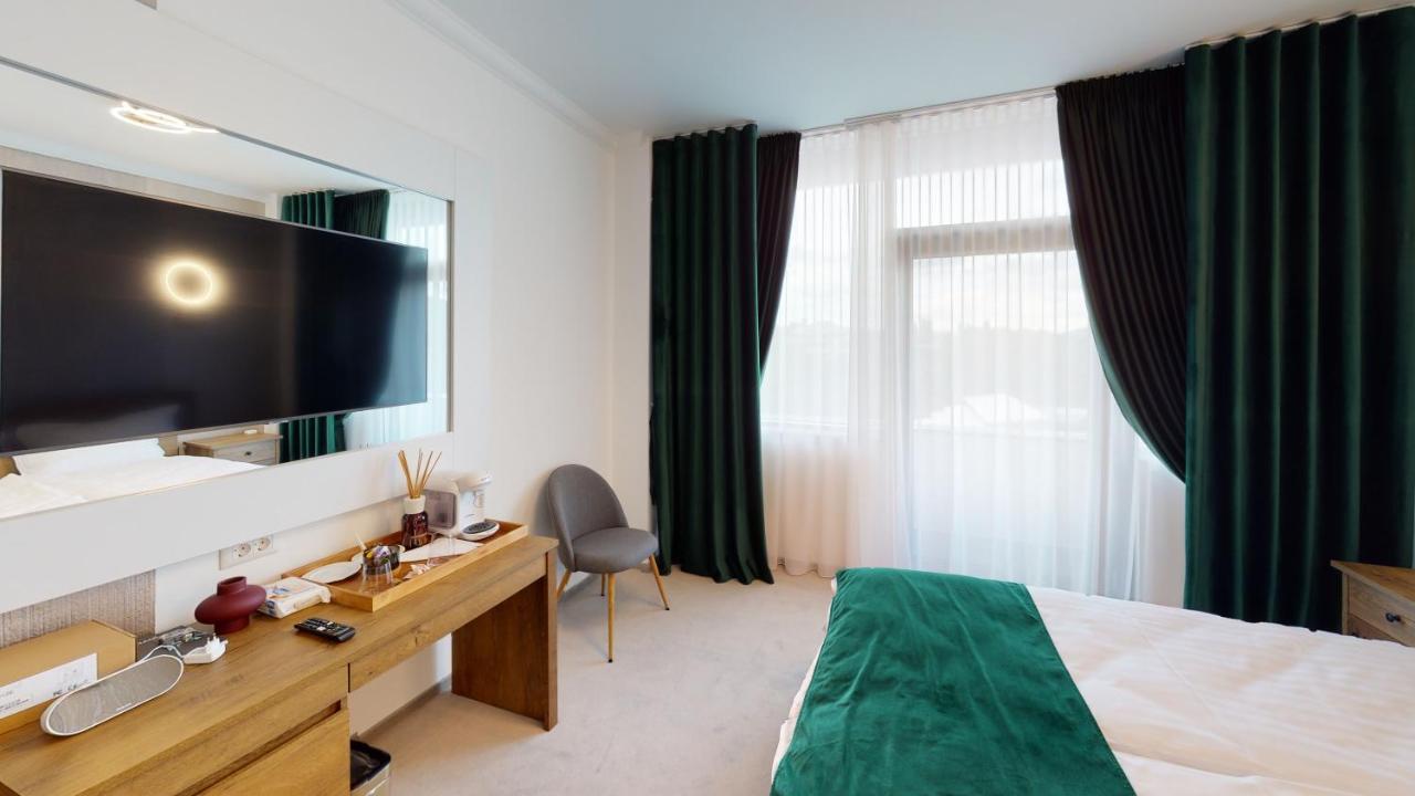 Hotel Angel Sofia Fălticeni Екстериор снимка