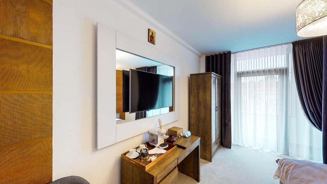 Hotel Angel Sofia Fălticeni Екстериор снимка