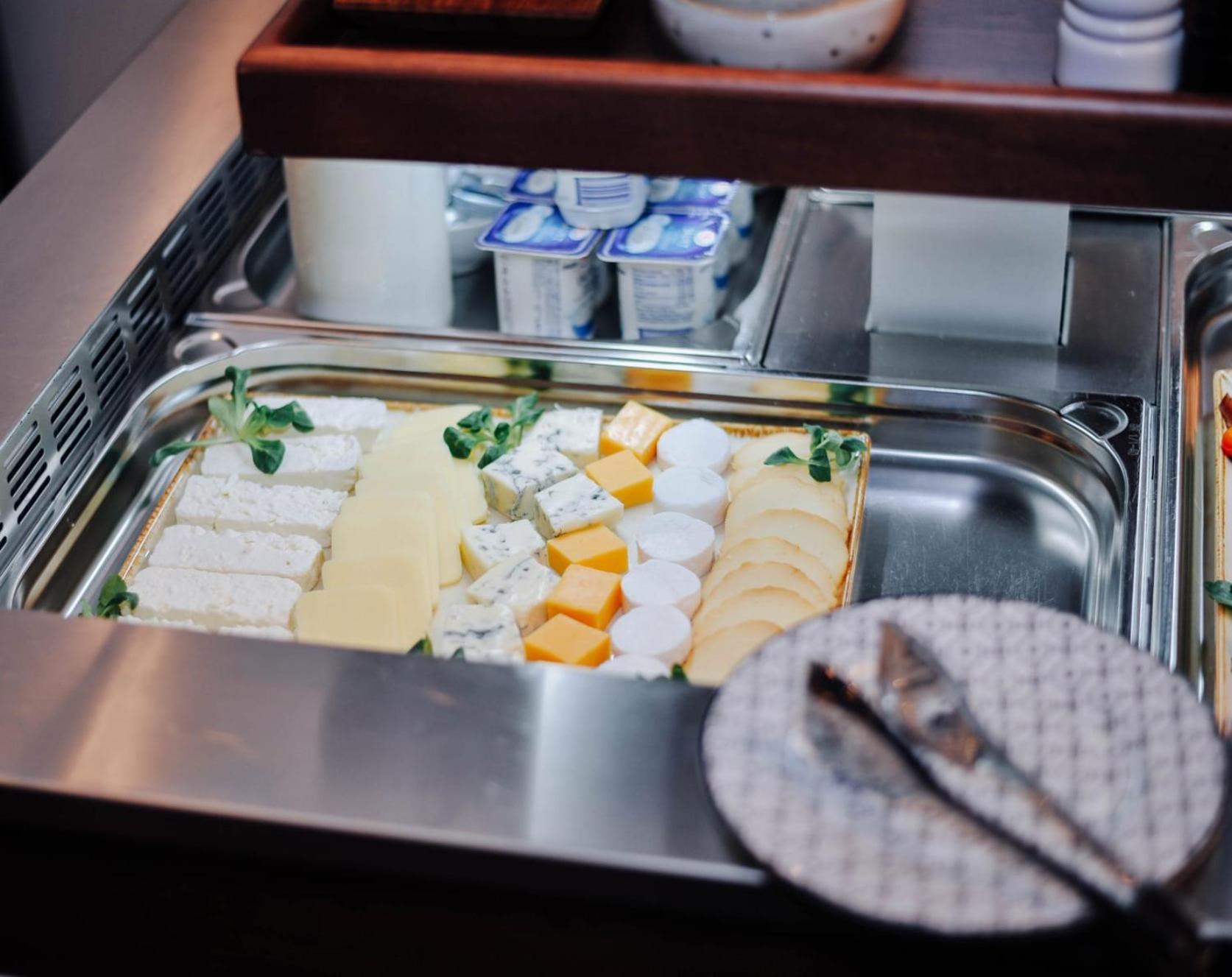 Hotel Angel Sofia Fălticeni Екстериор снимка
